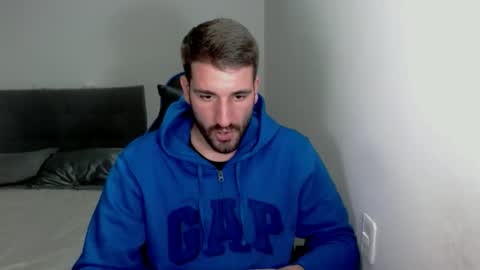 Snapshot of naugthy18boy chatting on 02.17.25 Nico online show from 02.17.25