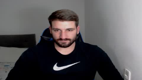 Snapshot of naugthy18boy chatting on 03.12.25 Nico online show from 03.12.25