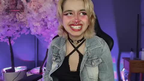 Navier  online show from 10.24.25