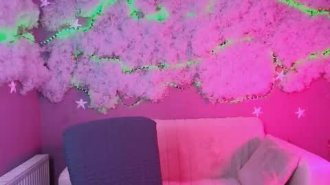 Naya online show from 03.31.26