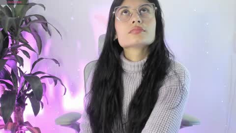 Naye  online show from 04.05.26