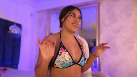 Juli  online show from 03.05.25