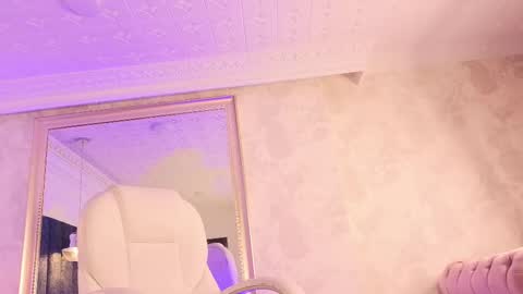 Juli  online show from 03.12.25