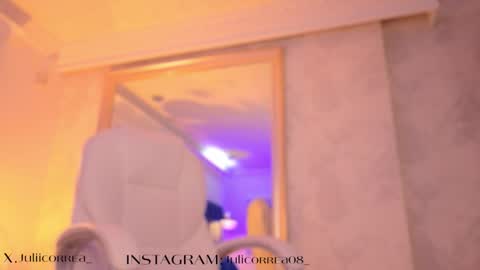 Juli  online show from 09.21.25