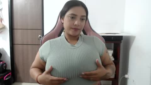 Snapshot of nebyula_star chatting on 07.16.26 Nebyula online show from 07.16.26