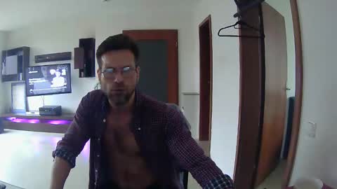 Sebastian online show from 11.08.25