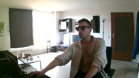 Sebastian online show from 04.17.26