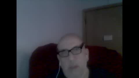 Snapshot of needlesslove chatting on 03.01.25 Tom online show from 03.01.25