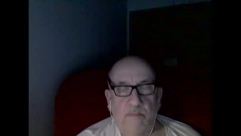 Snapshot of needlesslove chatting on 09.21.25 Tom online show from 09.21.25