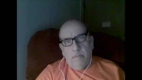 Snapshot of needlesslove chatting on 11.23.25 Tom online show from 11.23.25