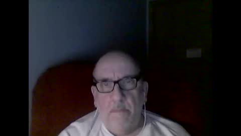 Snapshot of needlesslove chatting on 12.19.25 Tom online show from 12.19.25