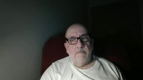 Snapshot of needlesslove chatting on 03.14.26 Tom online show from 03.14.26