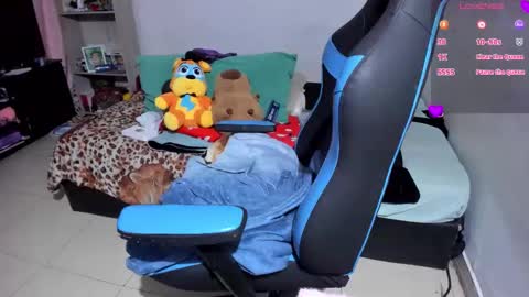 Geek Nicole    im Neeko UwU online show from 10.16.25