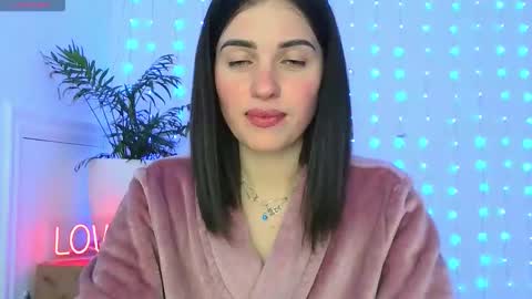 Neferutt online show from 02.04.26