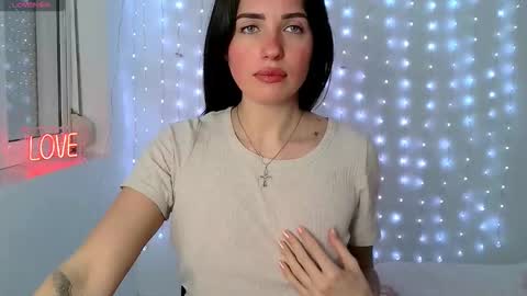 Neferutt online show from 03.11.26