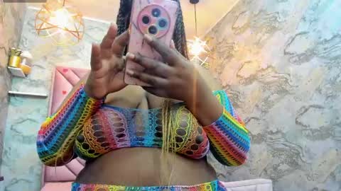 Snapshot of neffertiry_ebonny chatting on 05.25.26 Nefer online show from 05.25.26