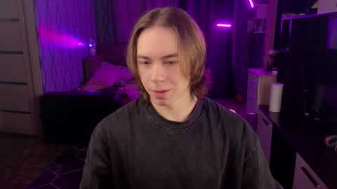 Snapshot of neganxxl chatting on 11.25.25 Negan online show from 11.25.25