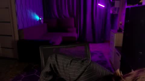 Snapshot of neganxxl chatting on 11.27.25 Negan online show from 11.27.25