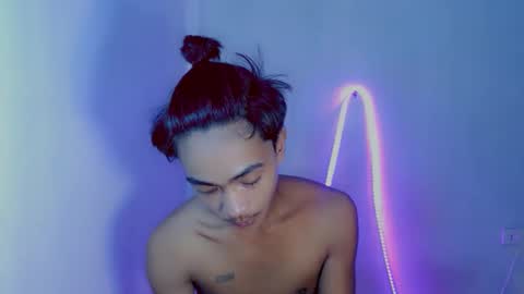 neil_asian69 online show from 11.06.25
