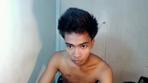 neil_asian69 online show from 11.24.25