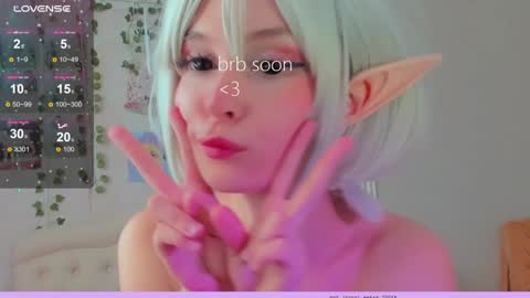 Snapshot of neko_kitsune chatting on 12.27.24 neko_kitsune online show from 12.27.24