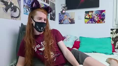 Snapshot of neko_nyaaa chatting on 09.26.25 Neko online show from 09.26.25