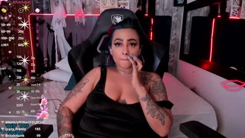 Snapshot of nekomisaki chatting on 12.04.24 Miah online show from 12.04.24