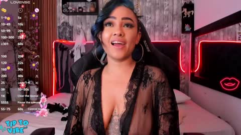 Snapshot of nekomisaki chatting on 12.22.24 Miah online show from 12.22.24