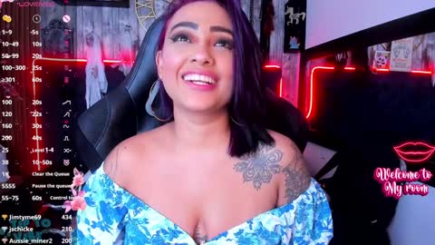 Snapshot of nekomisaki chatting on 01.11.25 Miah online show from 01.11.25