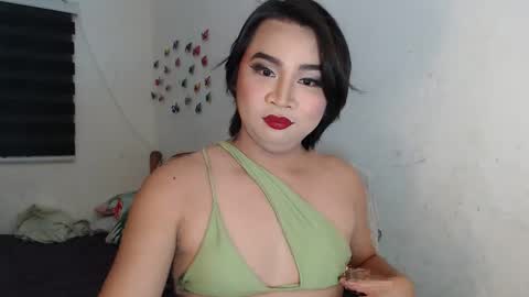 nellathegoodcummer online show from 10.25.25
