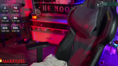    online show from 01.03.25