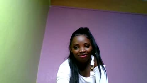 Snapshot of nelly_ebony5 chatting on 06.13.26 nelly_ebony5 online show from 06.13.26