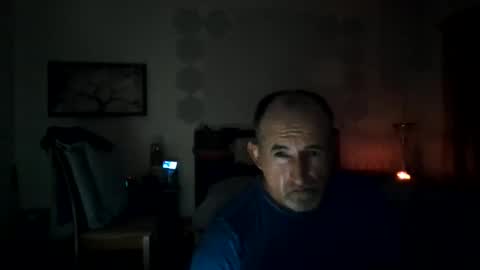 Snapshot of nembru chatting on 10.15.25 nembru online show from 10.15.25