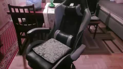 Snapshot of neno89654 chatting on 09.27.25 neno89654 online show from 09.27.25