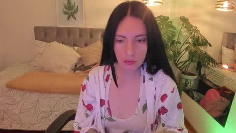 Sarah  online show from 11.19.25