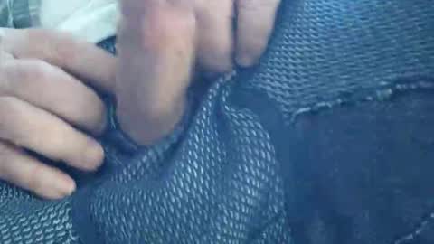 neohiom4f online show from 12.15.25