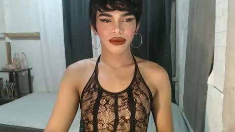 neomi online show from 10.28.25