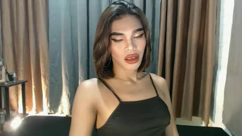 Snapshot of neomi_hardcock chatting on 02.11.26 neomi online show from 02.11.26