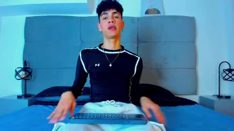  NeoRaptis  jhonatan  online show from 02.18.25