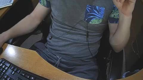 Snapshot of neotee3 chatting on 11.20.25 Neotee online show from 11.20.25