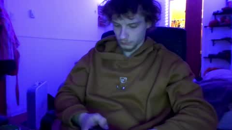 Snapshot of nephew_p chatting on 05.06.26 nephew_p online show from 05.06.26