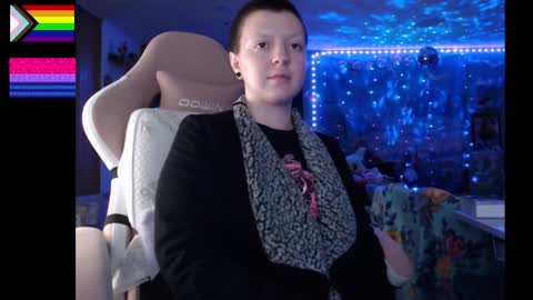 Snapshot of nerdy_squirty chatting on 11.09.25 NerdySquirty online show from 11.09.25