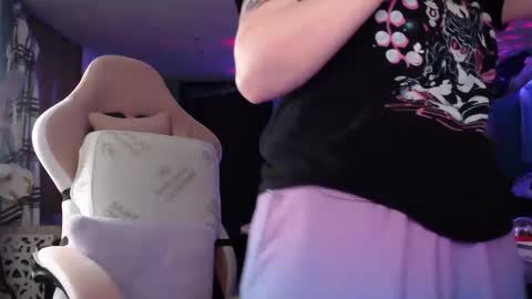 Snapshot of nerdy_squirty chatting on 05.23.26 NerdySquirty online show from 05.23.26