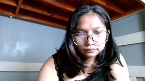Snapshot of nerdypinaypie chatting on 07.17.26 nerdypinaypie online show from 07.17.26