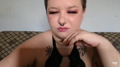 Snapshot of neriphine chatting on 07.03.26 Neriphine online show from 07.03.26