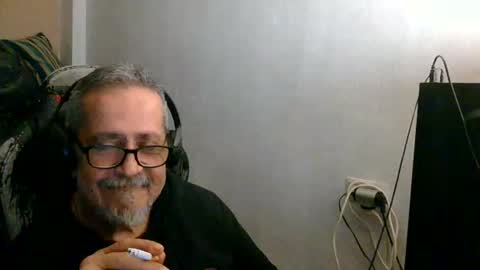 Snapshot of neron401 chatting on 04.28.26 neron401 online show from 04.28.26