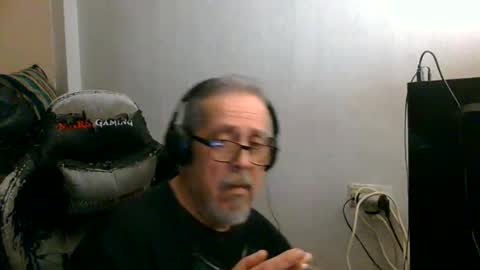 Snapshot of neron401 chatting on 05.03.26 neron401 online show from 05.03.26