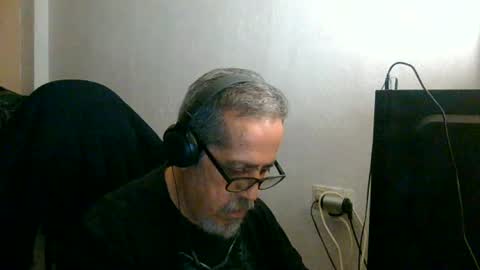 Snapshot of neron401 chatting on 05.20.26 neron401 online show from 05.20.26