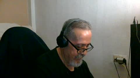 Snapshot of neron401 chatting on 06.21.26 neron401 online show from 06.21.26