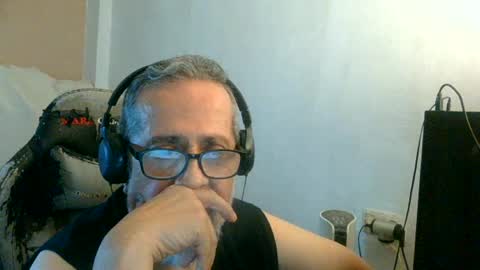 Snapshot of neron401 chatting on 07.05.26 neron401 online show from 07.05.26